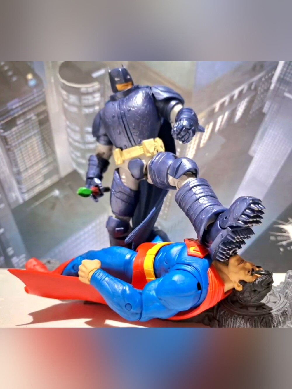 Superman vs Armored Batman DC Multiverse McFarlane The Dark Knight Returns Set